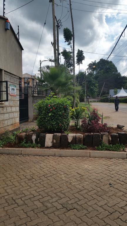 Mani'S Home Away From Home Nairobi Buitenkant foto