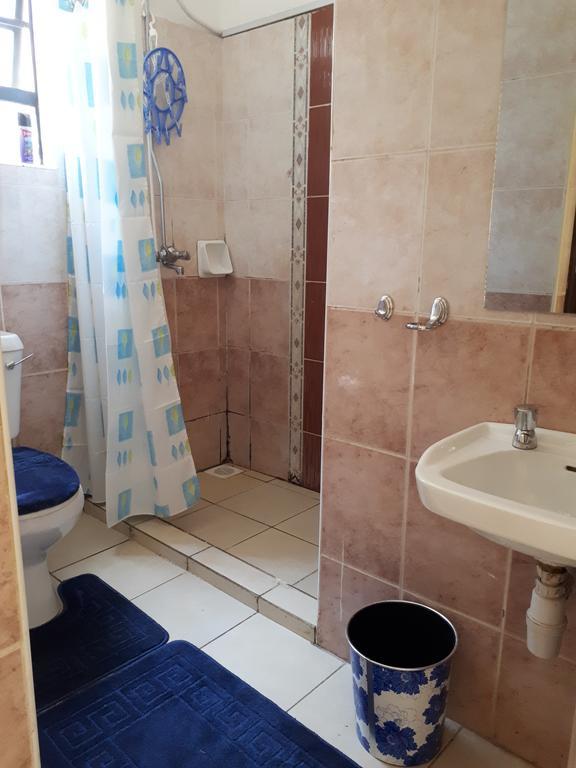 Mani'S Home Away From Home Nairobi Buitenkant foto